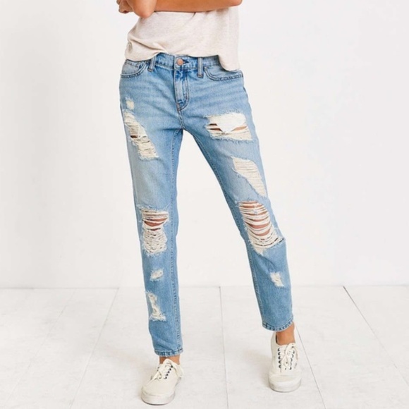 BDG Denim - Urban Outfitters DBG Boyfriend Distressed Jean